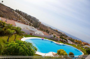 Отель Luxury apartment in La Caleta  Адехе